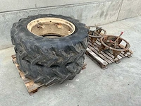 Goodyear dt810 tractorbanden met velg (2x) - afbeelding 1 van  6