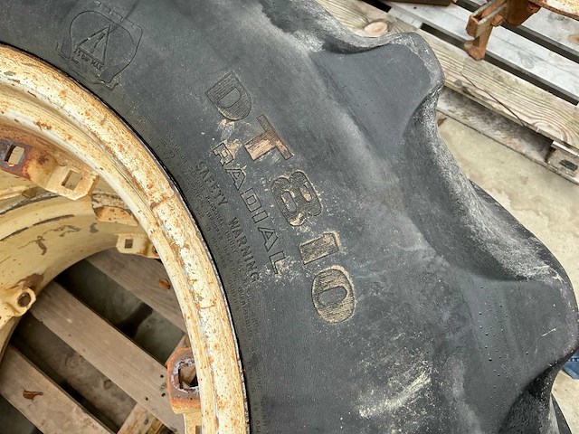 Goodyear dt810 tractorbanden met velg (2x) - afbeelding 7 van  9