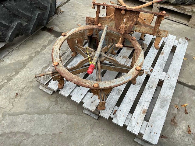 Goodyear dt810 tractorbanden met velg (2x) - afbeelding 8 van  9