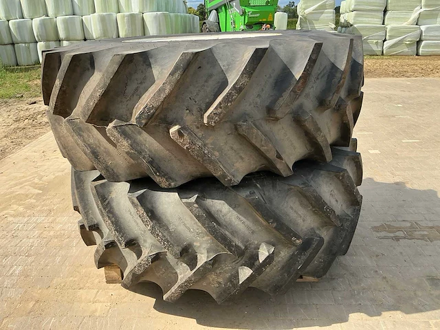 Goodyear dt820 tractorbanden op velg (2x) - afbeelding 7 van  7