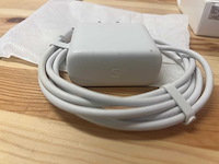 Google - ga02395-eu - google ethernet adapter voor chromecast (google tv) - afbeelding 1 van  4