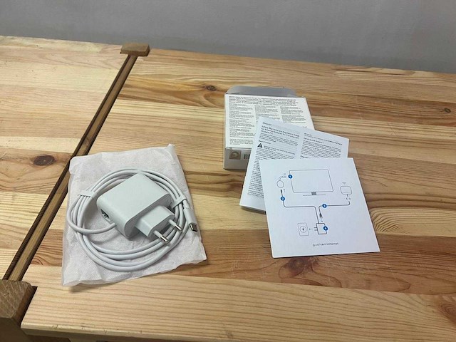 Google - ga02395-eu - google ethernet adapter voor chromecast (google tv) - afbeelding 2 van  4