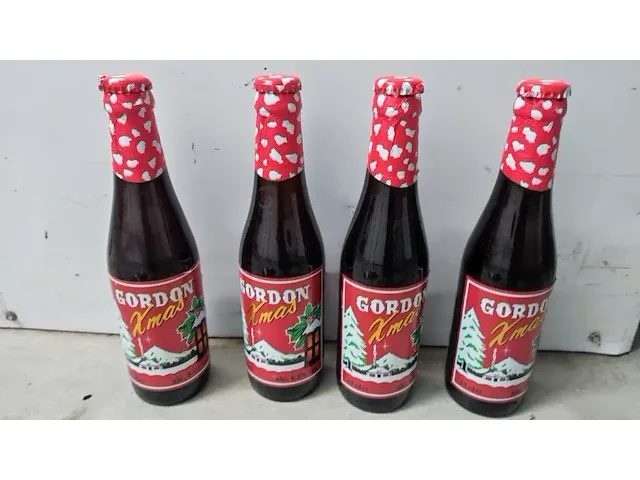 Gordon xmas belgisch speciaalbier,4 flesjes*33cl - afbeelding 1 van  5