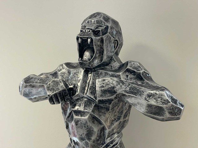 Gorilla bonzend origami old silver h80cm - afbeelding 2 van  2