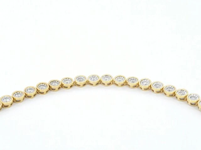 Gouden armband vol met diamanten gezet - afbeelding 6 van  8