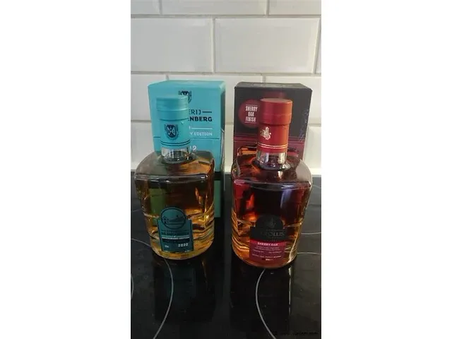 Gouden carolus whisky 2 flessen - afbeelding 1 van  8