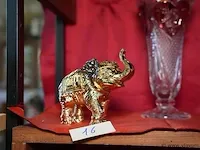 Goudkleurige olifant - afbeelding 1 van  1