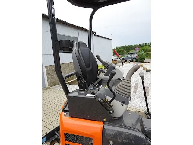 Graafkraan hitachi - afbeelding 3 van  21