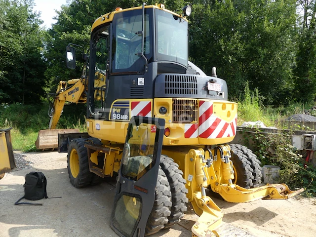 Graafmachine op wielen komatsu pw 98 mr - afbeelding 1 van  23