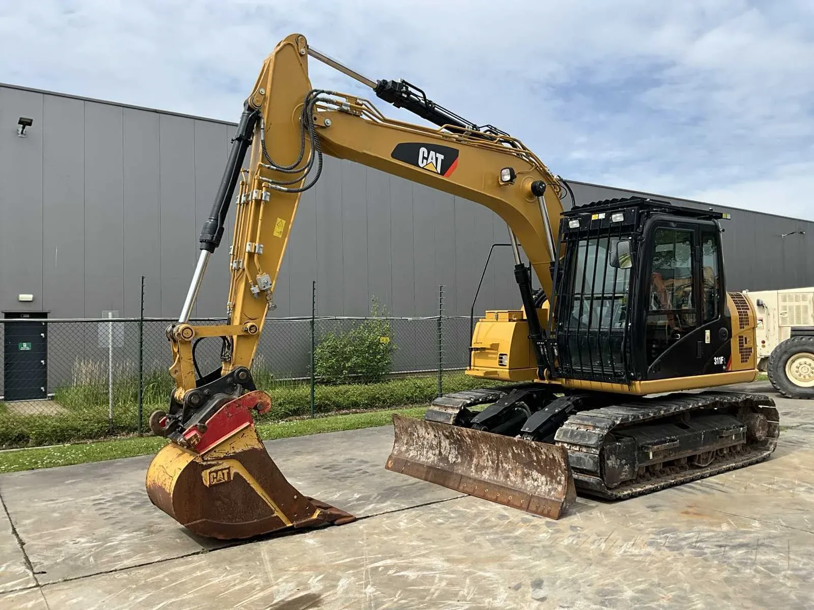 Graafmachines, wielladers, dumpers en 2019 caterpillar 311f rupsgraafmachine