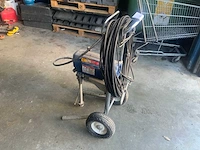 Graco ultra max 695 mobiele verfspuit - afbeelding 1 van  7