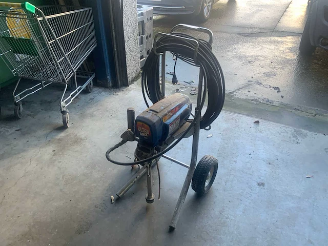 Graco ultra max 695 mobiele verfspuit - afbeelding 2 van  7