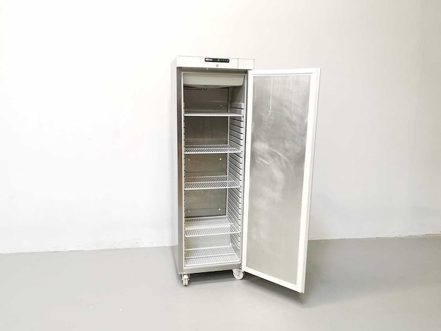 Gram - f420rg c2 5w - vriezer - afbeelding 2 van  2