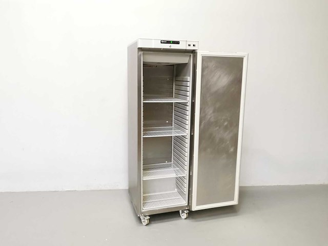 Gram - f420rg c2 5w - vriezer - afbeelding 2 van  2