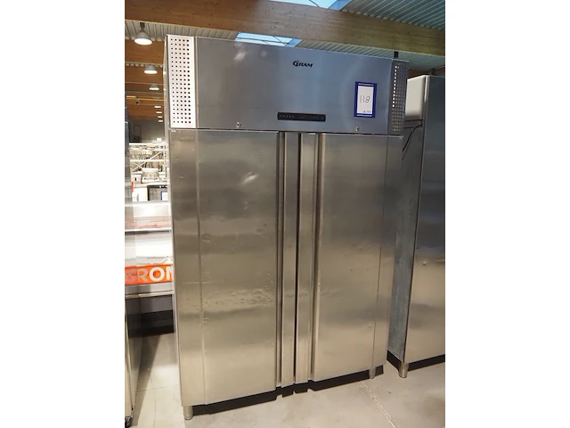 Gram - afbeelding 1 van  8