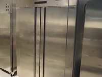 Gram - afbeelding 2 van  8