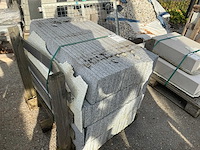 Graniet plinten ca 109 stuks - afbeelding 1 van  5