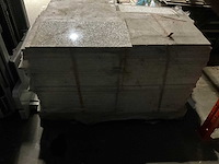 Graniet tegels ca 37,8 m2 - afbeelding 3 van  4