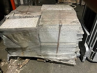 Graniet tegels ca 37,8 m2 - afbeelding 4 van  4