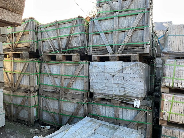 Granieten tuintegel ca. 170 m² - afbeelding 3 van  5