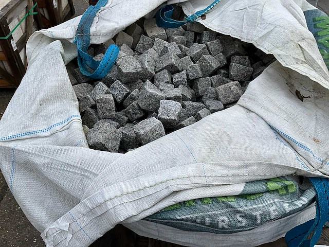 Granja mozaiekkasseien ca 17 m2 - afbeelding 2 van  5