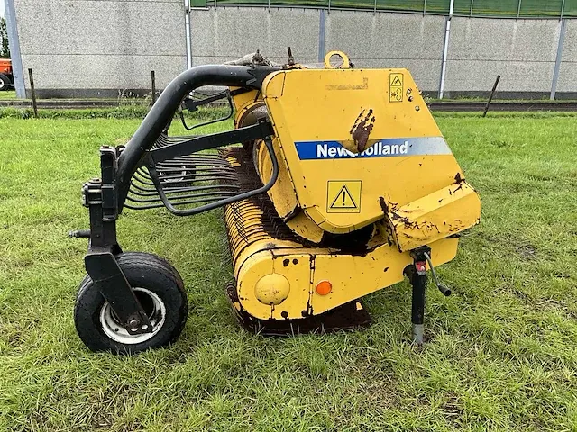 Gras pickup new holland hakselaar - afbeelding 9 van  16