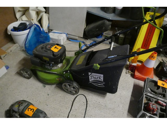 Grasmaaier central park - afbeelding 4 van  4
