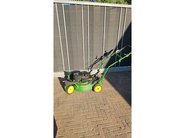 Grasmaaier john deere js63vc - afbeelding 1 van  1