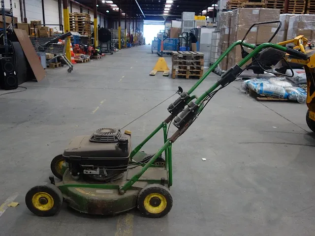 Grasmaaier john deere - afbeelding 2 van  6