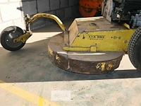 Grasmaaier met honda motor - afbeelding 6 van  6