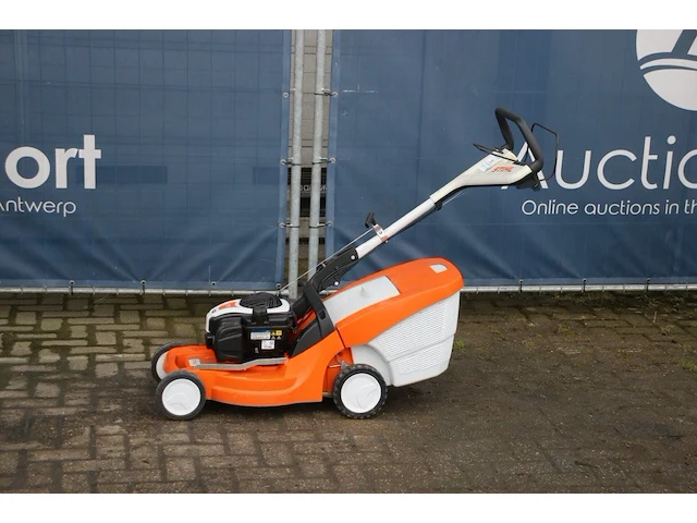 Grasmaaier stihl rm 448 tc benzine 2021 - afbeelding 1 van  1