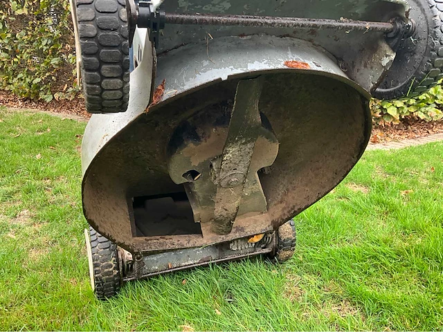 Grasmaaier + verticuteermachine (2x) - afbeelding 12 van  14