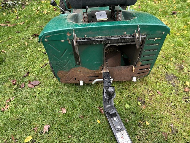 Grasmaaier yard-man incl kar - afbeelding 12 van  14