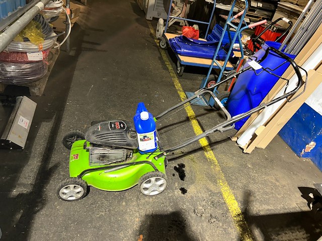 Grasmachine briggs stratton - afbeelding 1 van  7