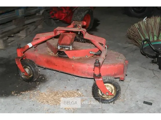 Gravelly mini-tractor met maaibalk - afbeelding 6 van  7
