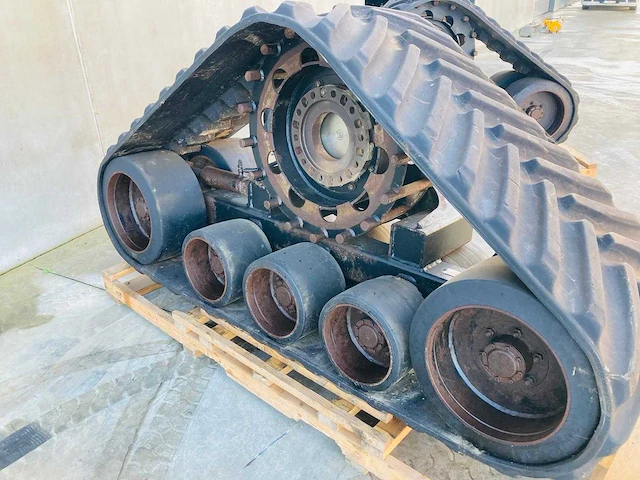 Grecav - cga-376 - tyre, wheel and rim - 2001 - afbeelding 1 van  10