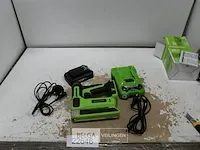 Greenworks 24v accu nagelpistool met 24v batterij en 24v acculader - afbeelding 1 van  3