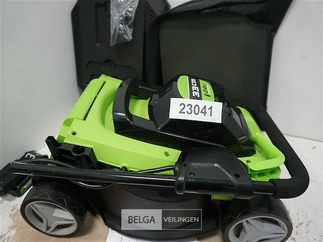 Greenworks 24v grasmaaier incl 1x 24 volt 2.0ah accu en lader - afbeelding 1 van  2