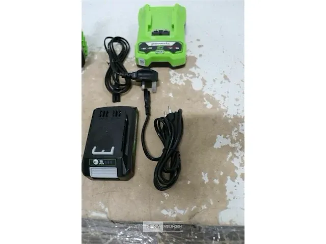 Greenworks g24cs25k2 24v accu kettingzaag met 24v batterij en 24v acculader - afbeelding 3 van  5