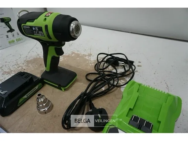 Greenworks g24hg accu heteluchtpistool met 24v batterij en 24v acculader - afbeelding 2 van  3
