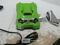Greenworks g24hg accu heteluchtpistool met 24v batterij en 24v acculader - afbeelding 4 van  5