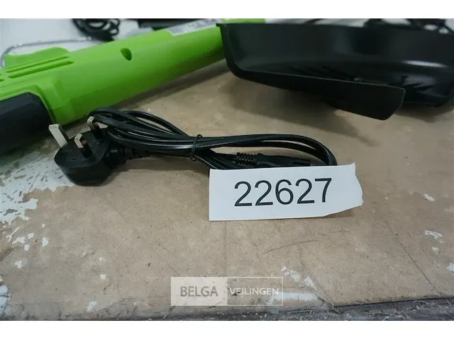 Greenworks g24lt28k2 accu grastrimmer met 24v batterij en 24v acculader - afbeelding 4 van  8