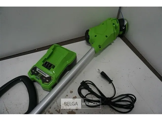 Greenworks g24lt28k2 accu grastrimmer met 24v batterij en 24v acculader - afbeelding 5 van  8