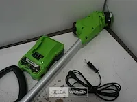 Greenworks g24lt28k2 accu grastrimmer met 24v batterij en 24v acculader - afbeelding 5 van  8