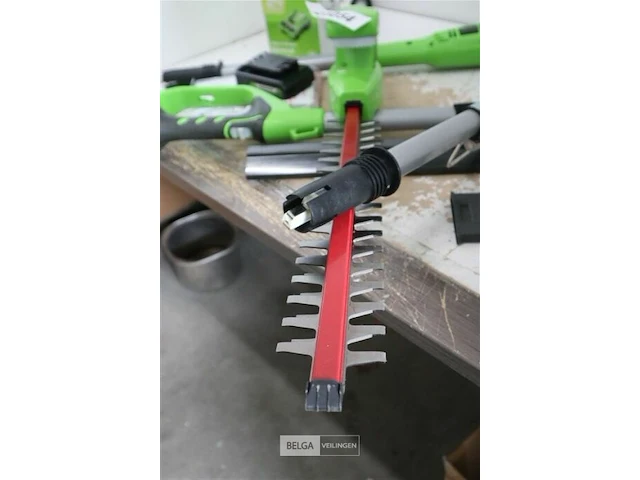 Greenworks g24pshk2 accu paalheggenschaar incl. 1x 24 volt 2.0ah accu en lader - afbeelding 4 van  7