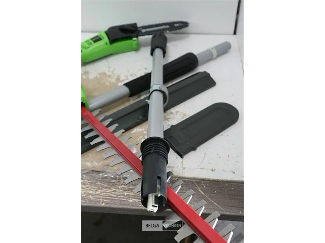 Greenworks g24pshk2 accu paalheggenschaar incl. 1x 24 volt 2.0ah accu en lader - afbeelding 5 van  7