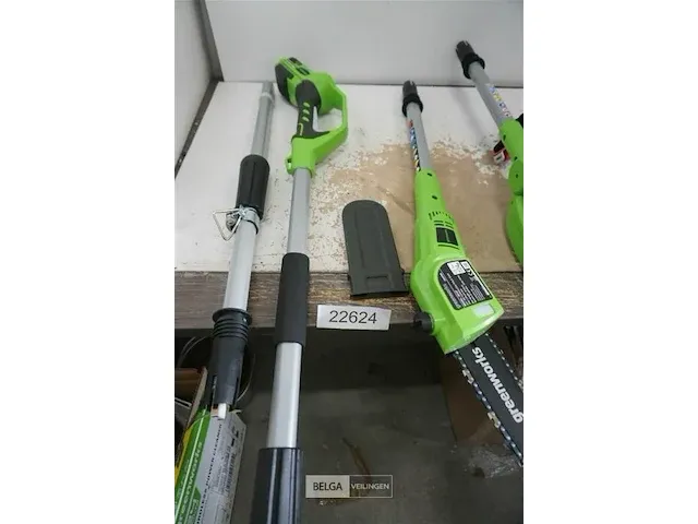 Greenworks g24pshk2 accu paalheggenschaar met 24v batterij en 24v acculader - afbeelding 3 van  6