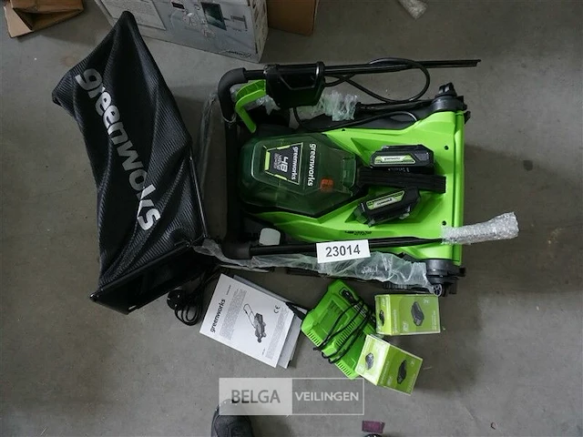 Greenworks g24x2lm36k2x draadloze accu grasmaaier incl. 2x 24 volt 2.0ah accu en lader - afbeelding 1 van  6