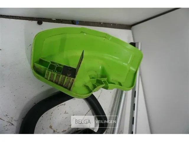 Greenworks g24x2ltk2x 48v accu grastrimmer met 2x 24v batterij en 24v acculader - afbeelding 2 van  4
