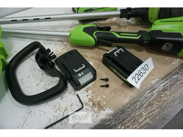 Greenworks g24x2ltk2x 48v accu grastrimmer met 2x 24v batterij en 24v acculader - afbeelding 4 van  4